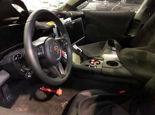 Porsche Taycan Taycan interior spied with huge full digital dashboard porsche-taycan-interior-spied-shows-massive-digital-dashboard_3