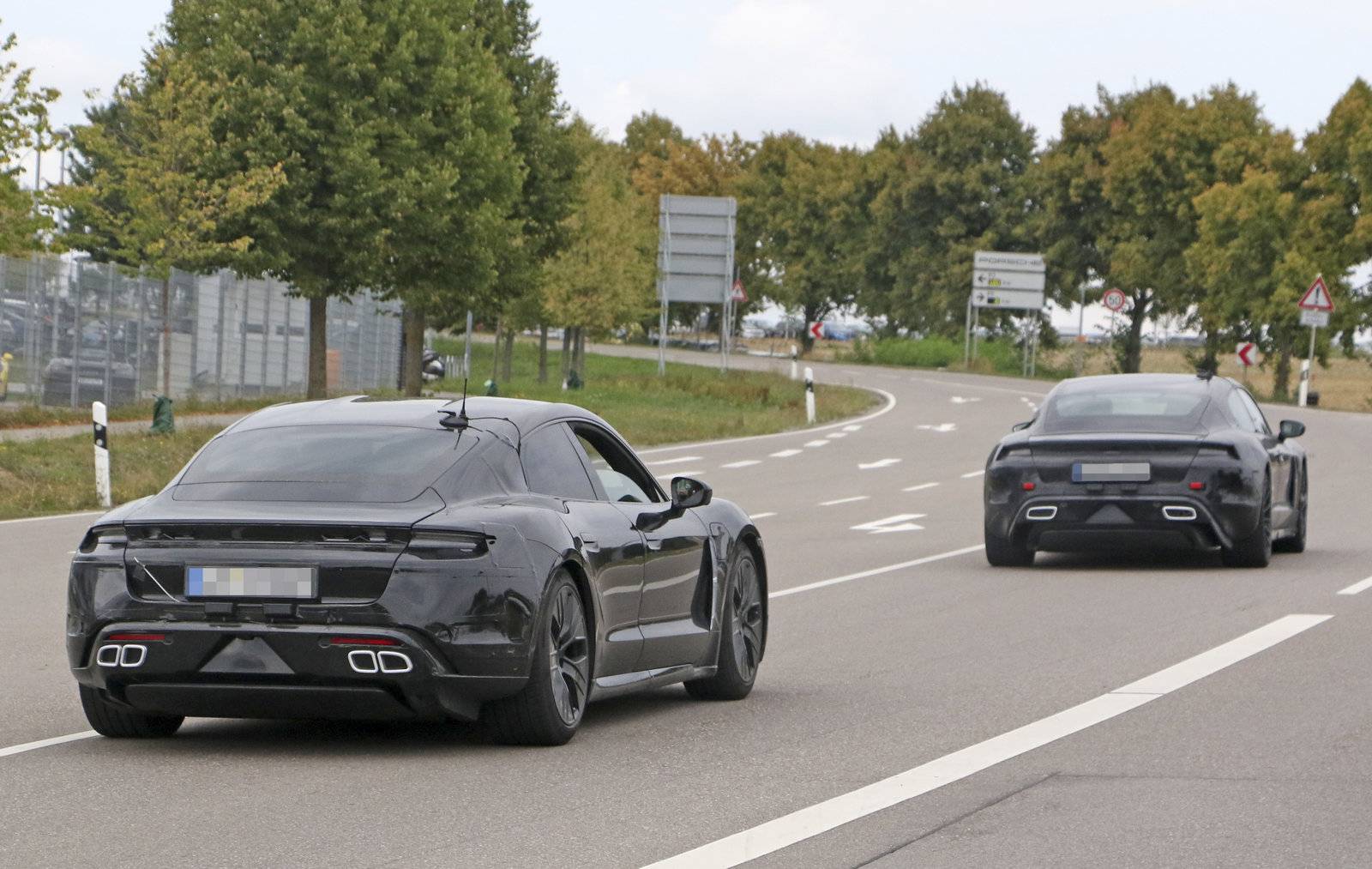 Porsche Taycan Porsche Taycan Sport Turismo Wagon Caught Winter Testing in Sweden 2020-porsche-mission-e-17