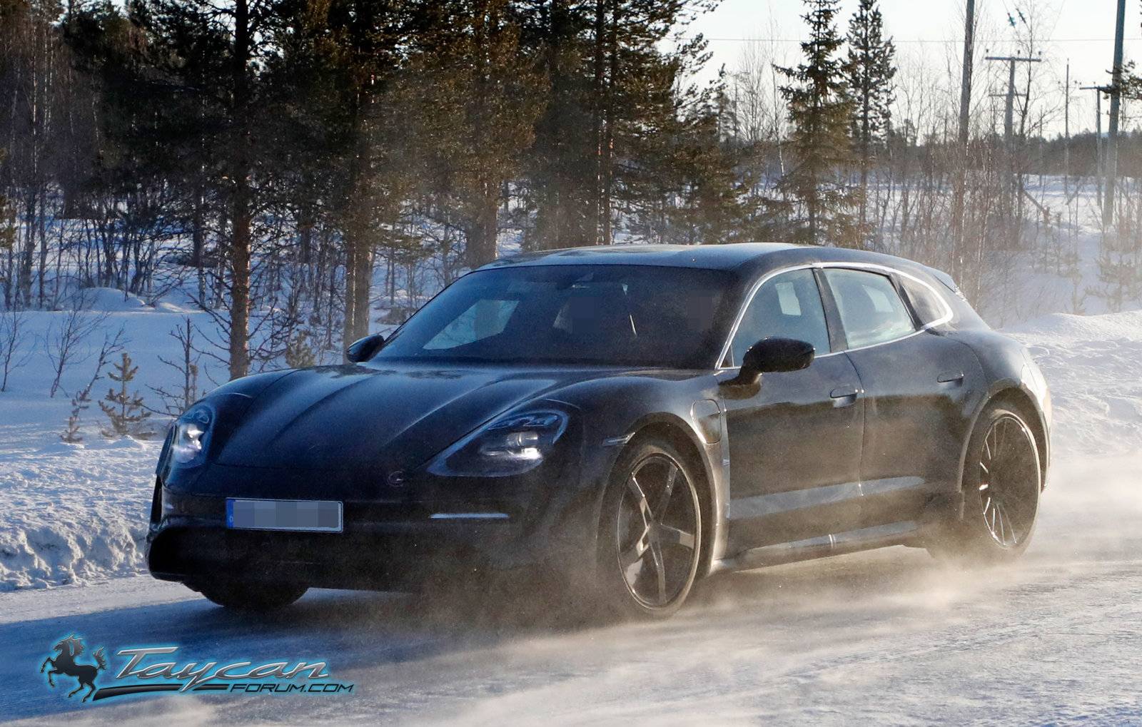 Porsche Taycan Porsche Taycan Sport Turismo Wagon Caught Winter Testing in Sweden Porsche Taycan Sport Turismo less camo 5