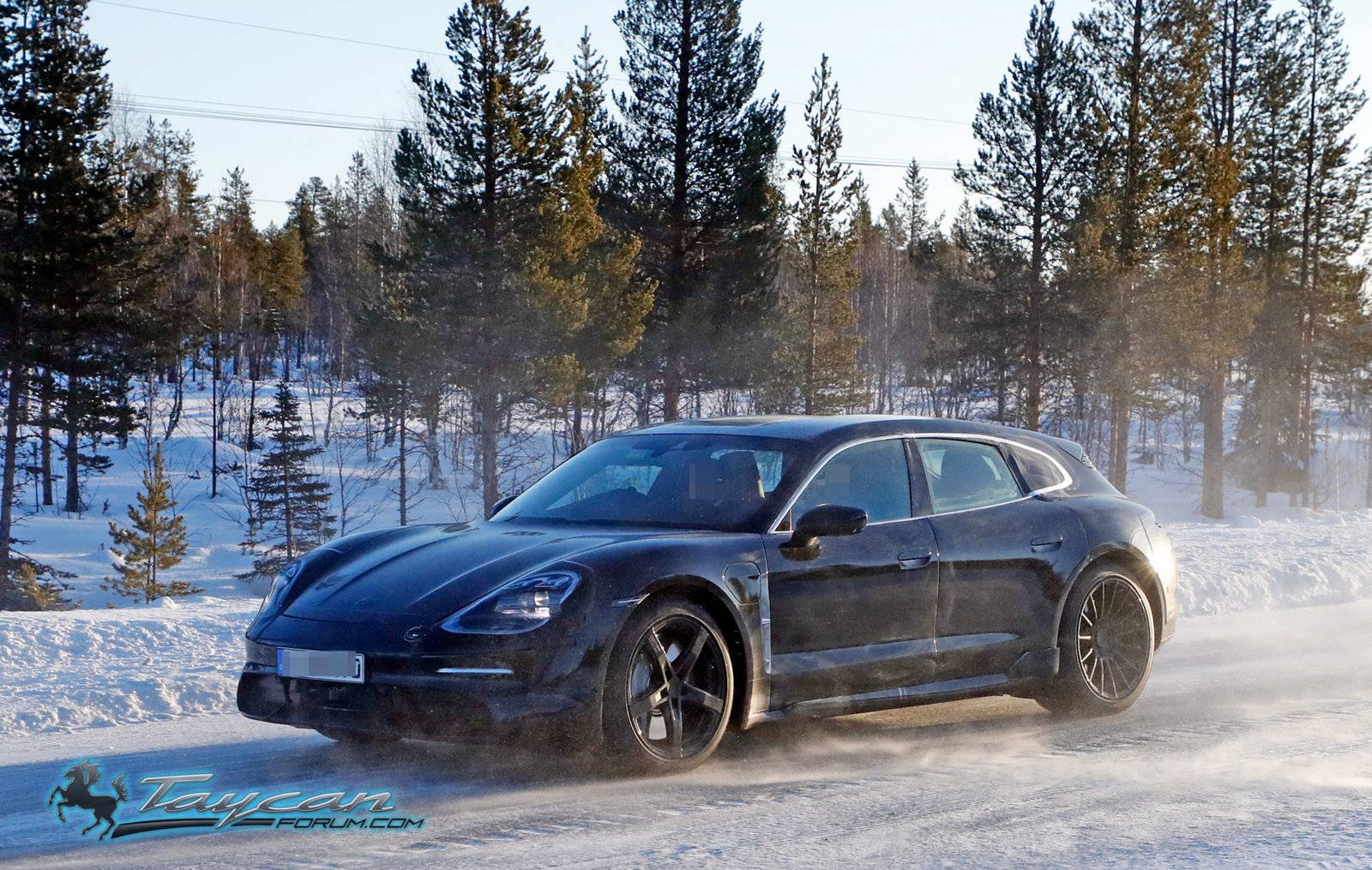 Porsche Taycan Porsche Taycan Sport Turismo Wagon Caught Winter Testing in Sweden Porsche Taycan Sport Turismo less camo 6