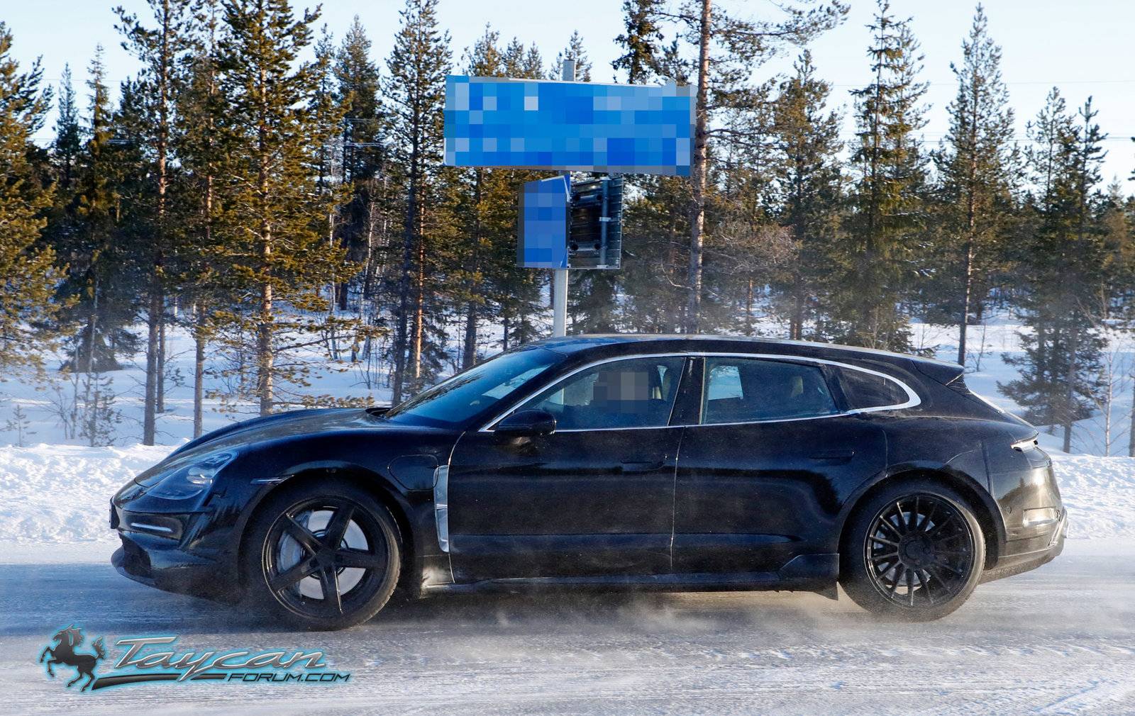 Porsche Taycan Porsche Taycan Sport Turismo Wagon Caught Winter Testing in Sweden Porsche Taycan Sport Turismo less camo 9