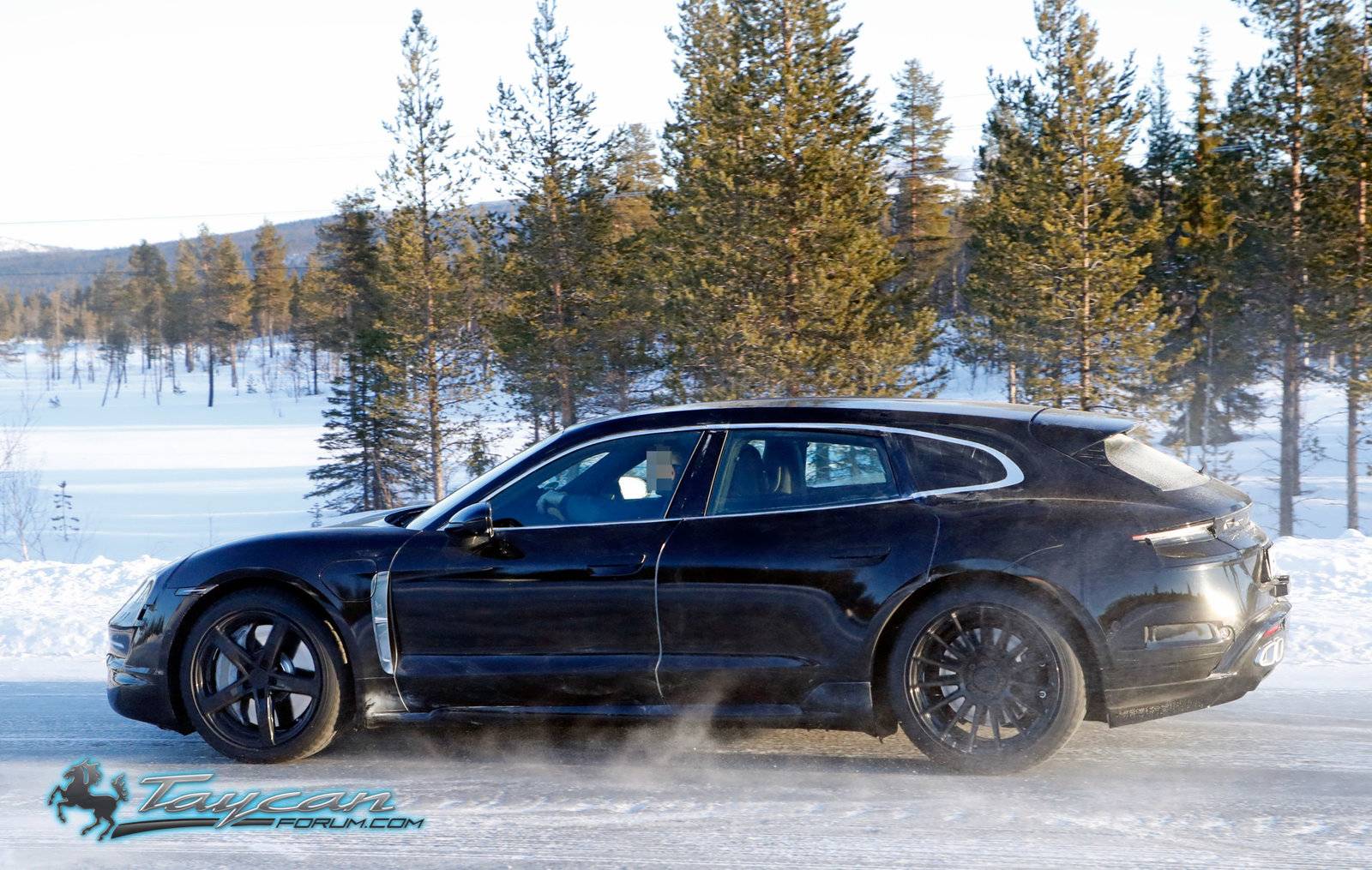 Porsche Taycan Porsche Taycan Sport Turismo Wagon Caught Winter Testing in Sweden Porsche Taycan Sport Turismo less camo 11