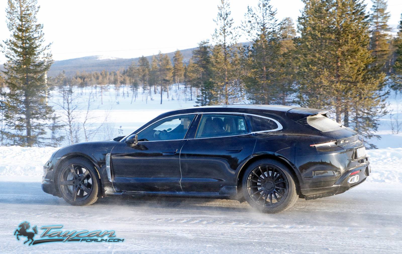 Porsche Taycan Porsche Taycan Sport Turismo Wagon Caught Winter Testing in Sweden Porsche Taycan Sport Turismo less camo 12