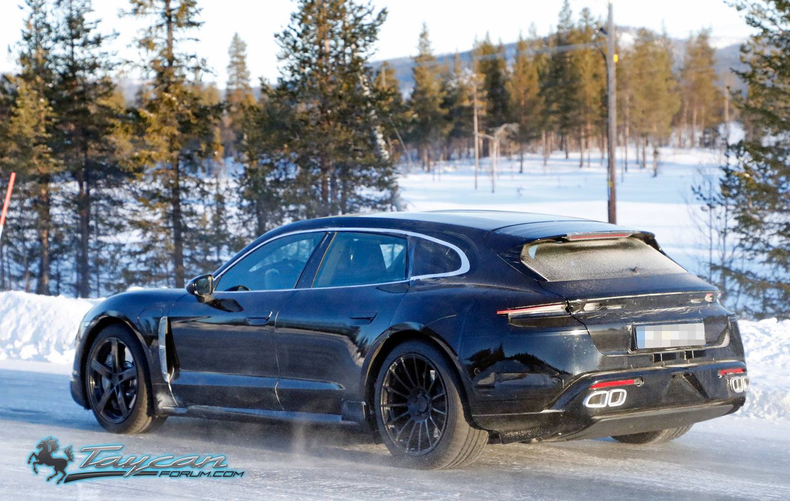 Porsche Taycan Porsche Taycan Sport Turismo Wagon Caught Winter Testing in Sweden Porsche Taycan Sport Turismo less camo 14