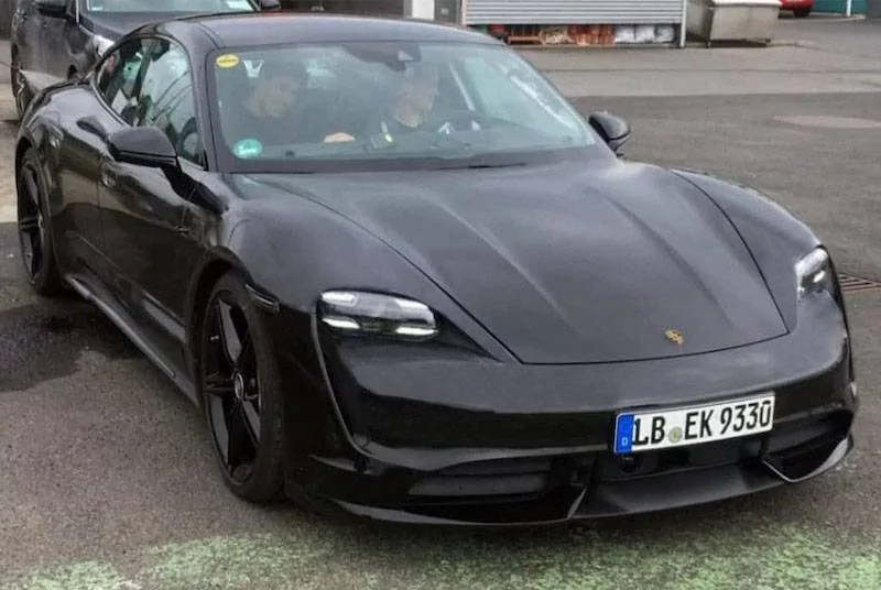 Porsche Taycan Taycan drops camo revealing headlights, tail lights, rear side window C4C3DFBD-740A-42B9-897A-203213C46879