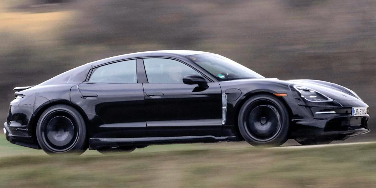 Porsche Taycan Taycan drops camo revealing headlights, tail lights, rear side window porsche-taycan-2019-1