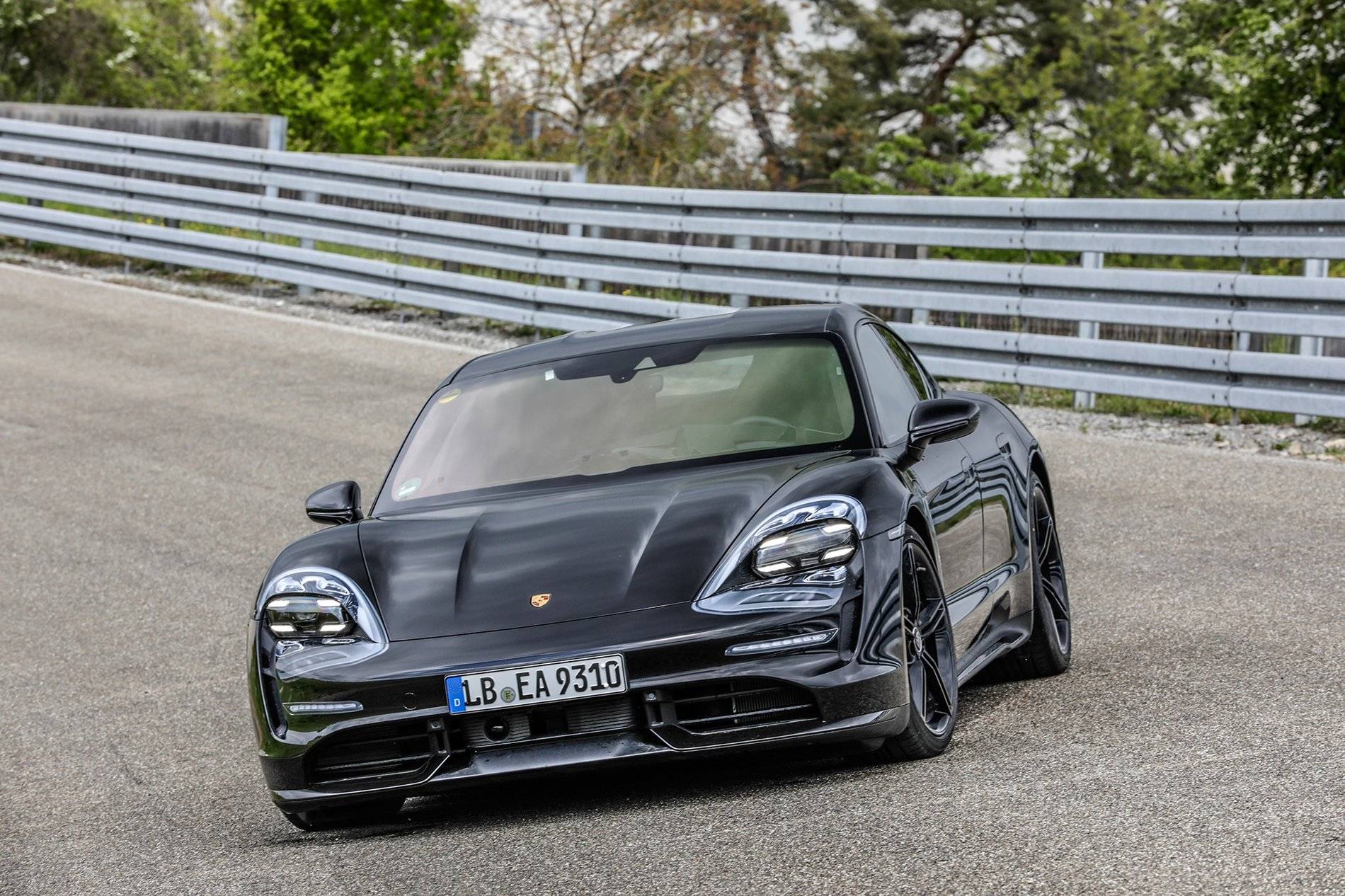 Porsche Taycan Automobile Mag Taycan review: The Porsche Taycan Turbo Redefines Speed and Acceleration Porsche-Taycan-09