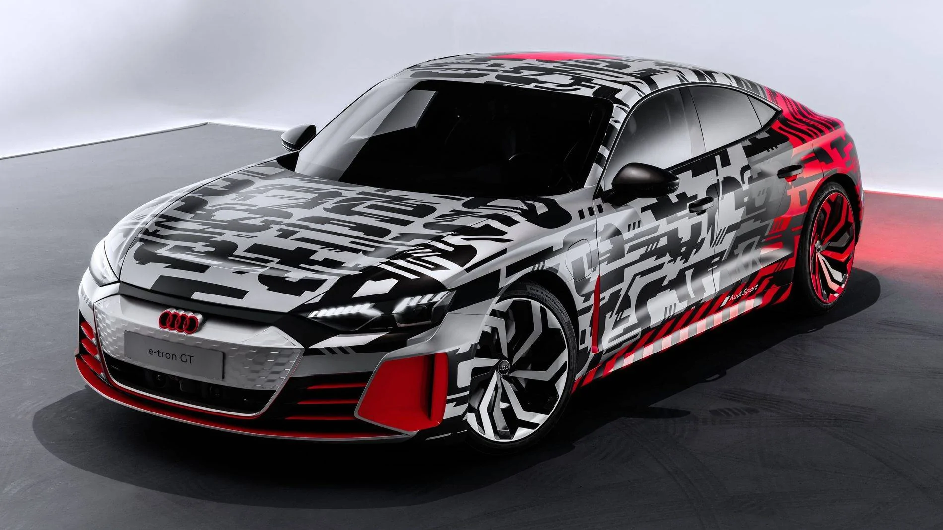 Porsche Taycan Close Enough ? Yes or No arcji7