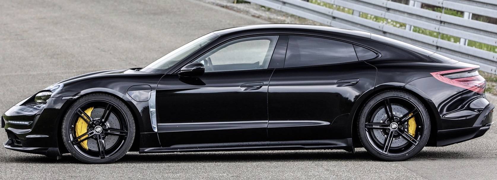 Porsche Taycan Completely Revealed Taycan 70AFBDE9-DE26-48A7-A6A8-04379894D64F