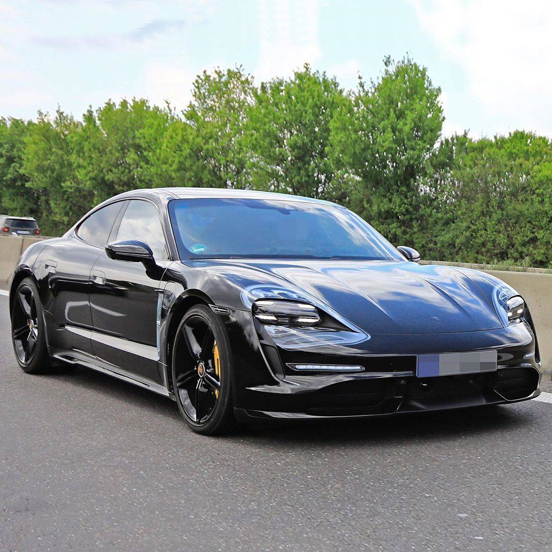 Porsche Taycan 2020 Porsche Taycan spy pics & videos 59335086_139104123913451_2165914838898983930_n.jpg?_nc_ht=scontent-frx5-1.cdninstagram