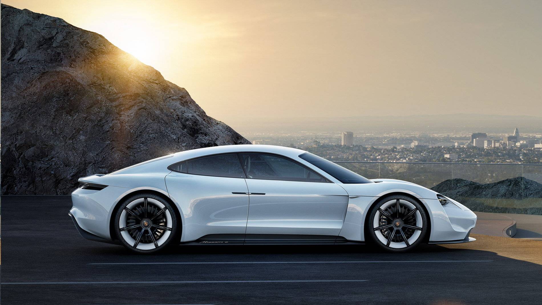 Porsche Taycan 2020 Porsche Taycan spy pics & videos t1