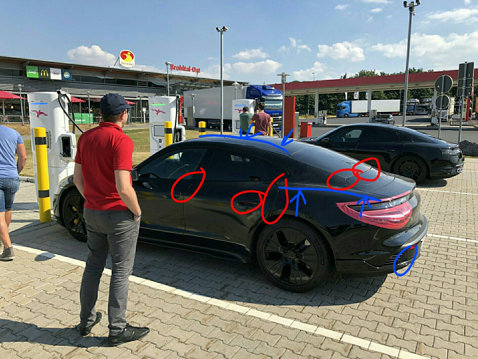 Porsche Taycan 2020 Porsche Taycan spy pics & videos 2019-07-05_21.47.47