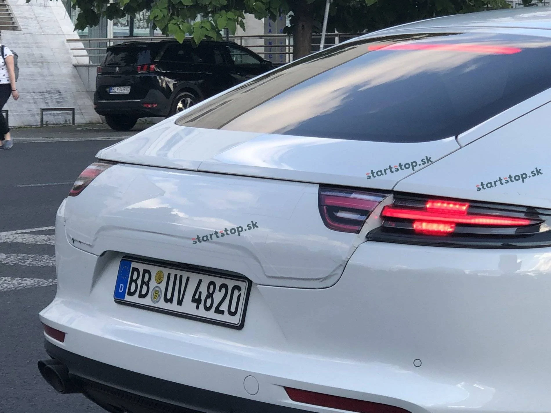 Porsche Taycan 2020 Porsche Taycan spy pics & videos IMG_8694