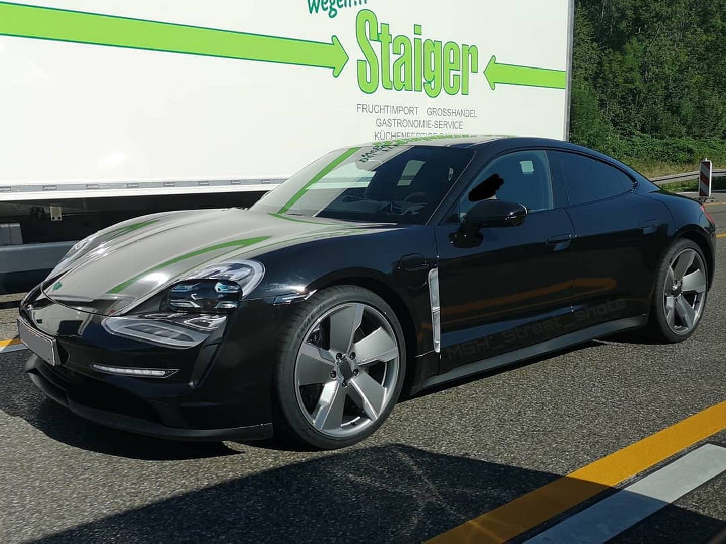 Porsche Taycan 2020 Porsche Taycan spy pics & videos 67503598_708406356249633_7546082672686762895_n