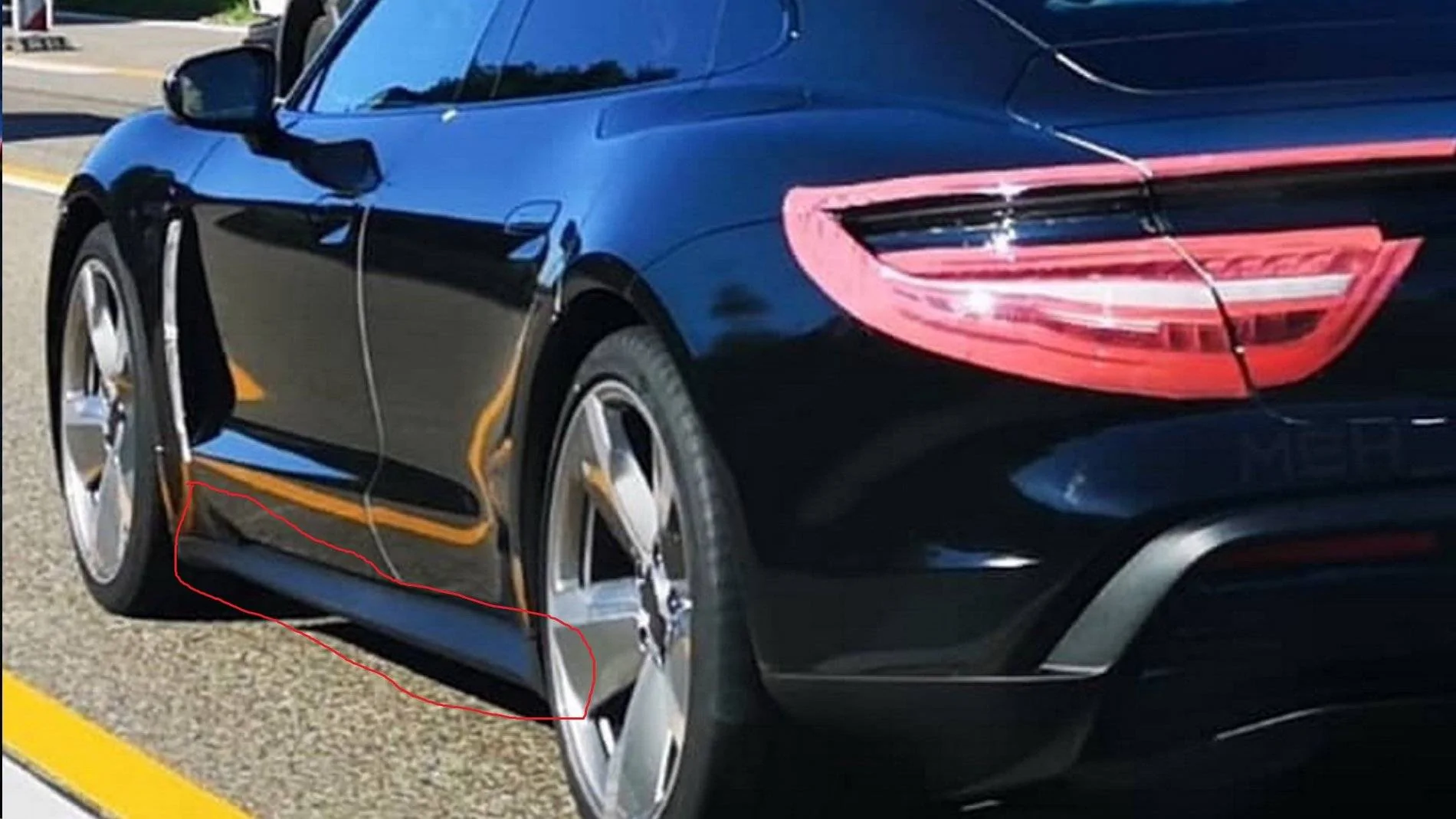 Porsche Taycan 2020 Porsche Taycan spy pics & videos Clip_25