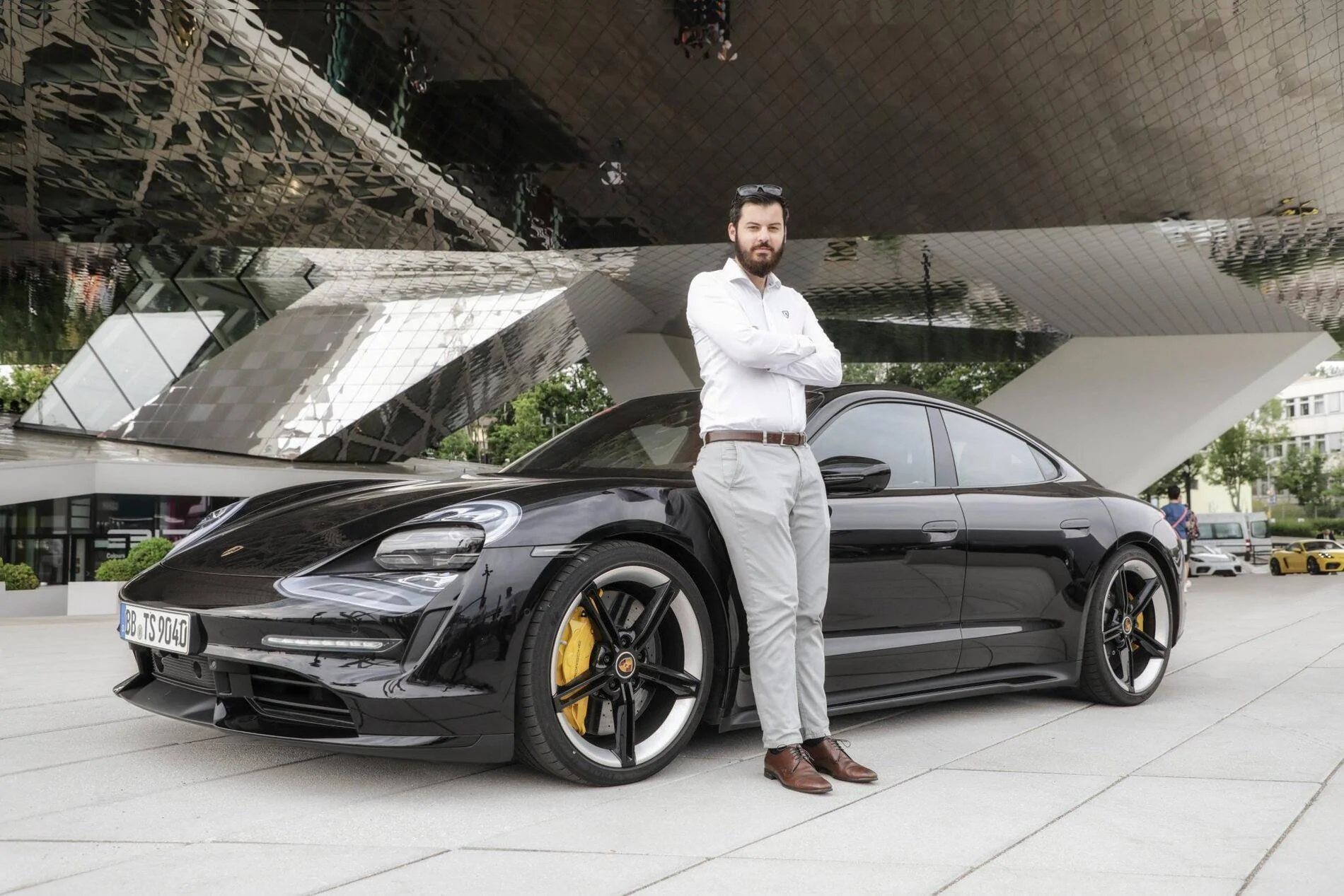 Porsche Taycan 2020 Porsche Taycan spy pics & videos Taycan normal ride height