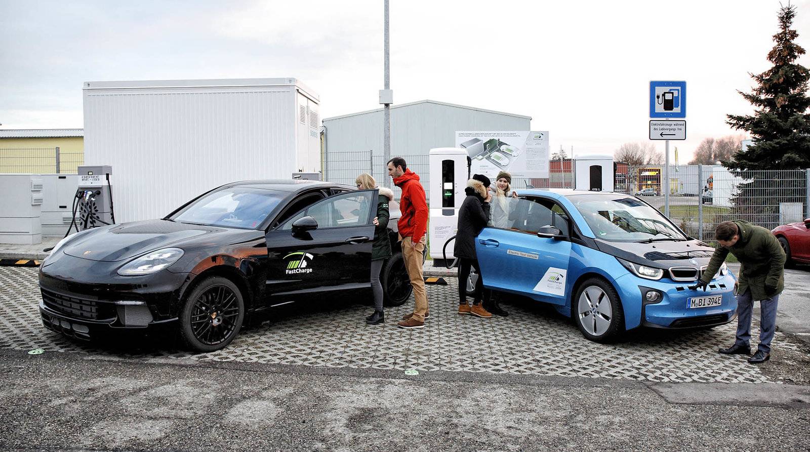 Porsche Taycan Porsche and BMW beats Tesla to 3-Minute Charging Porsche-Electric-Charging-Taycan