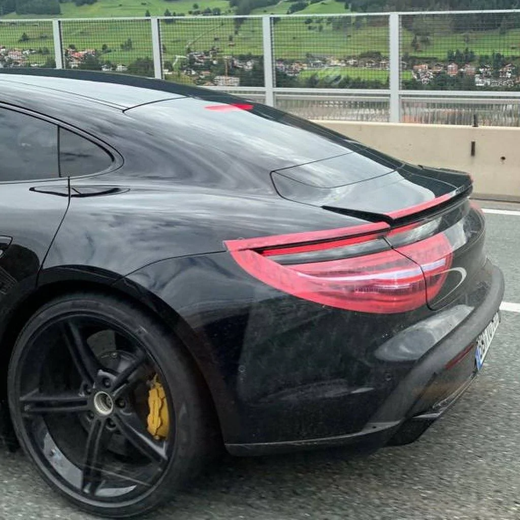 Porsche Taycan 2020 Porsche Taycan spy pics & videos 67795422_458817664971324_8956927891114195923_n