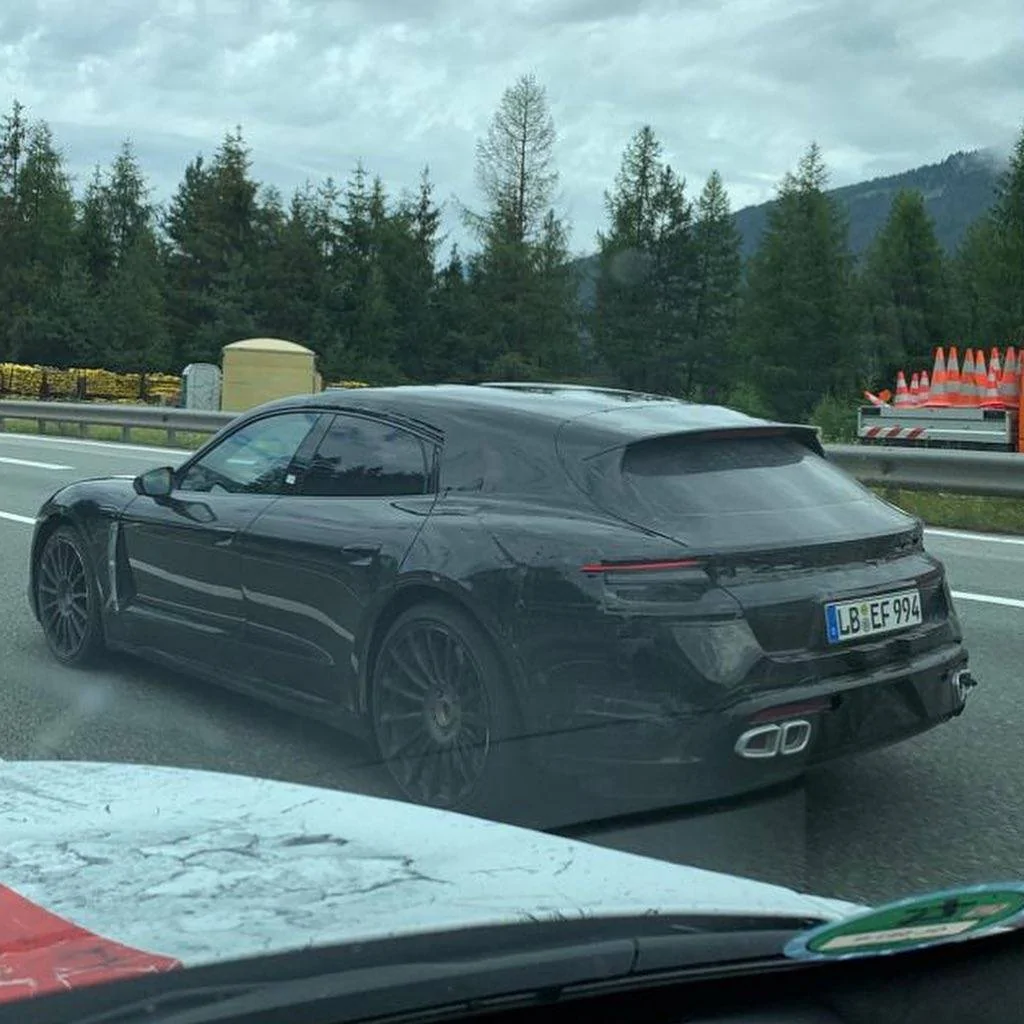 Porsche Taycan 2021 Cross Turismo Spy Pics. 68947367_603500560174168_3615802178269229995_n