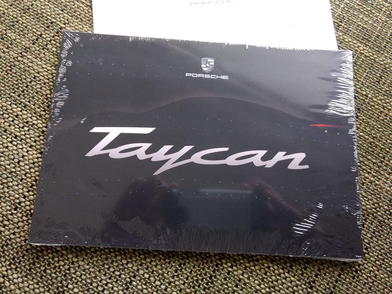 Porsche Taycan Interesting info... received teaser materials FB_IMG_1544783596771