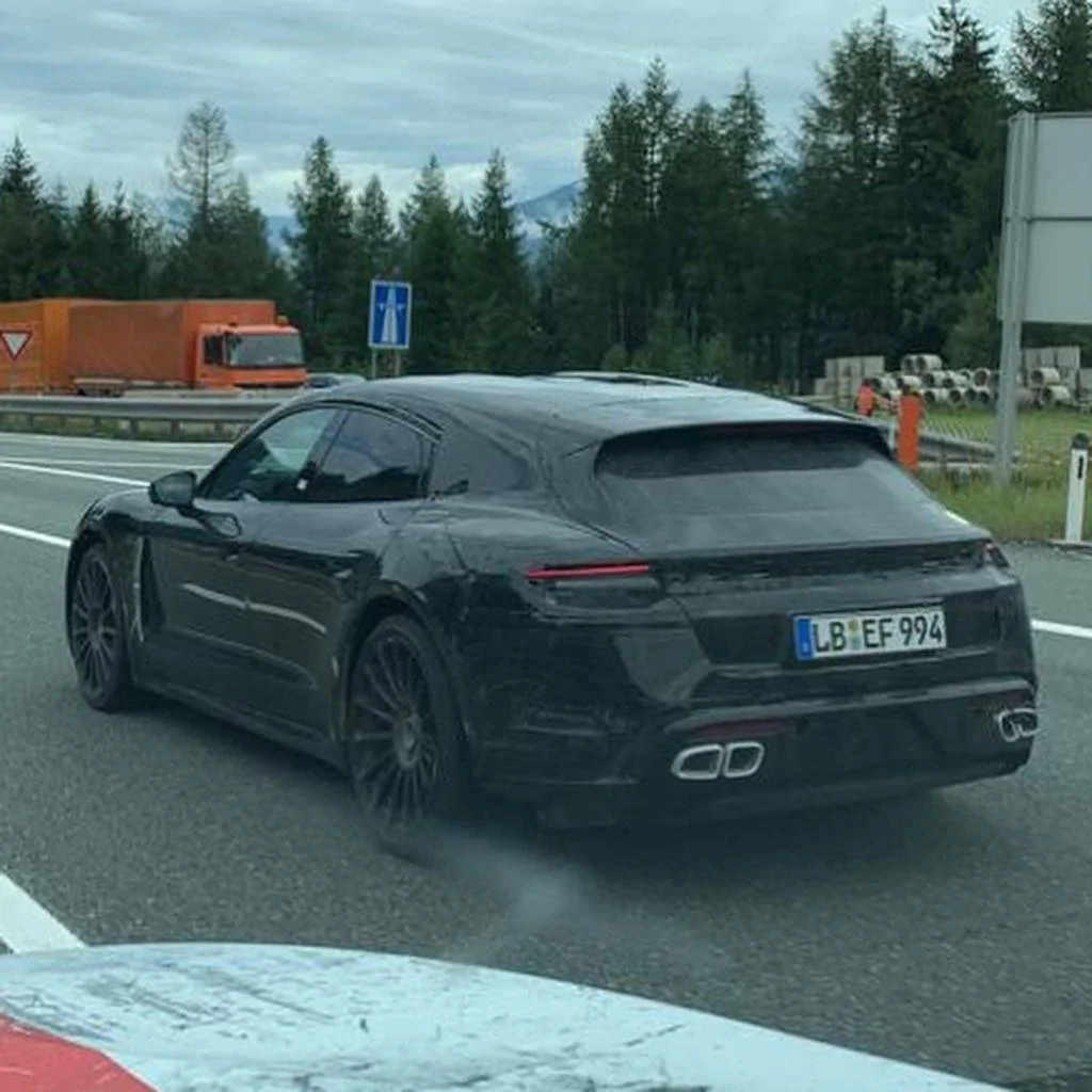 Porsche Taycan 2021 Cross Turismo Spy Pics. 69271263_130240834901184_3356763673593101975_n