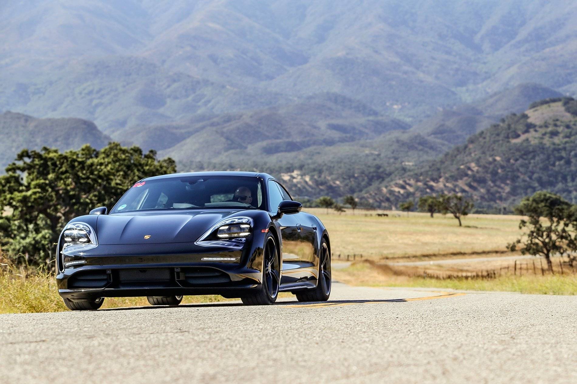 Porsche Taycan 2020 Porsche Taycan spy pics & videos Porsche-Taycan-05