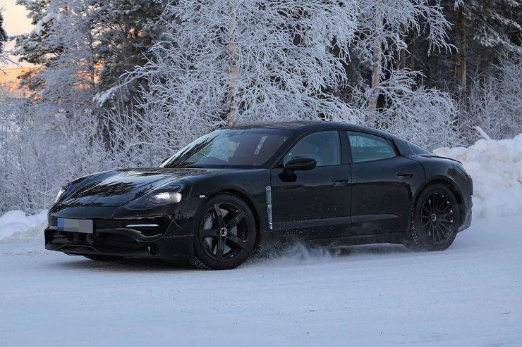 Porsche Taycan Taycan Q&A Porsche-Mission-E-Erlkoenig-fotoshowBig-22a97b06-1135794