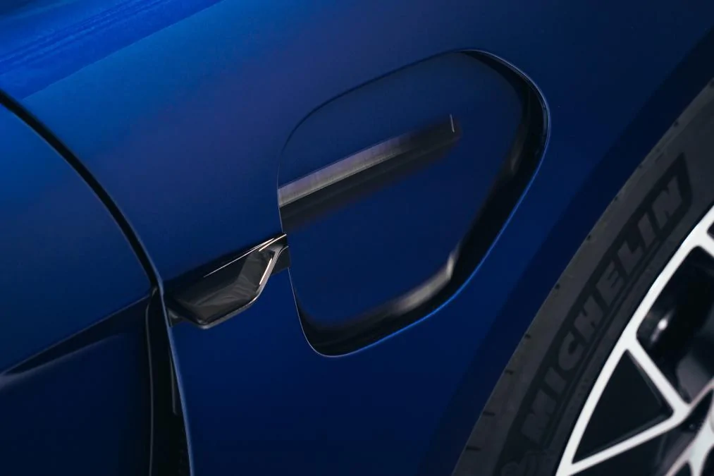 Porsche Taycan Porsche Taycan World Reveal. Watch Live Feed and React Here 21_1