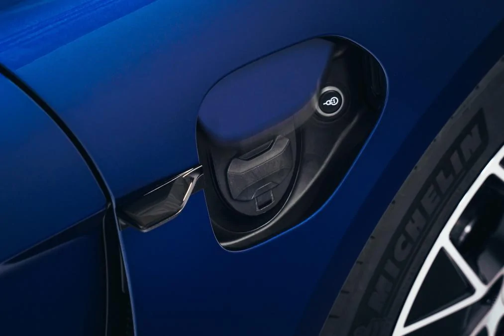 Porsche Taycan Porsche Taycan World Reveal. Watch Live Feed and React Here 22_1