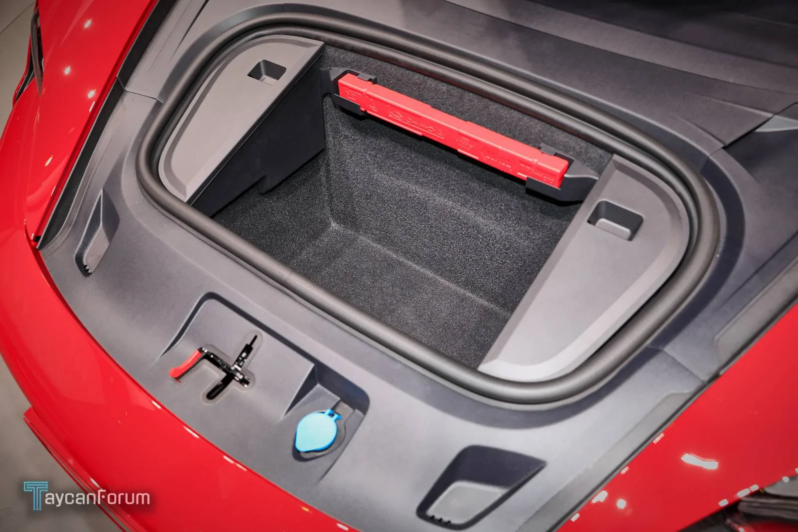 Porsche Taycan Taycan makes auto show debut in red, white, blue Taycan-Frankfurt-19575 -