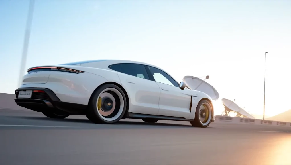 Porsche Taycan Taycan at speed! Screenshot_20190915-200723