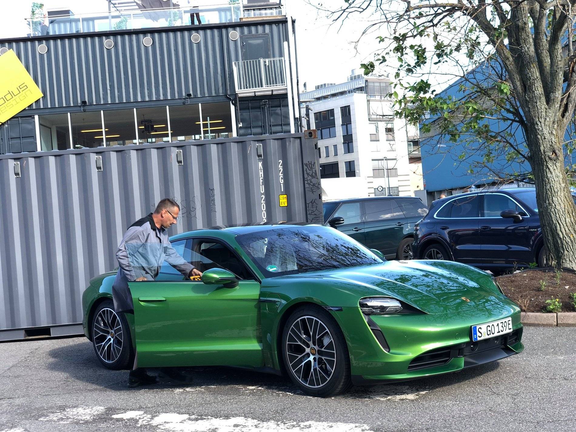 Porsche Taycan MAMBA GREEN Taycan Club 70194642_10157015845742732_5357549484999966720_o