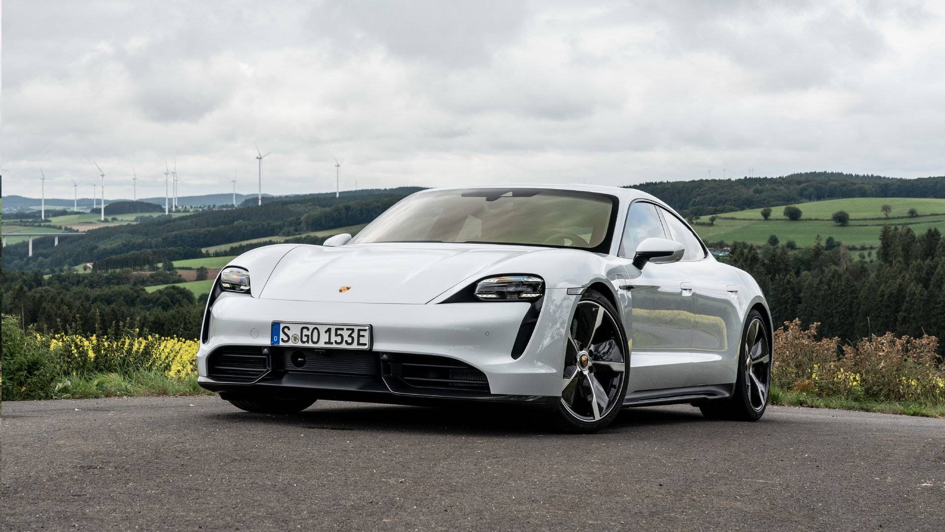 Porsche Taycan Nice video Clip_5
