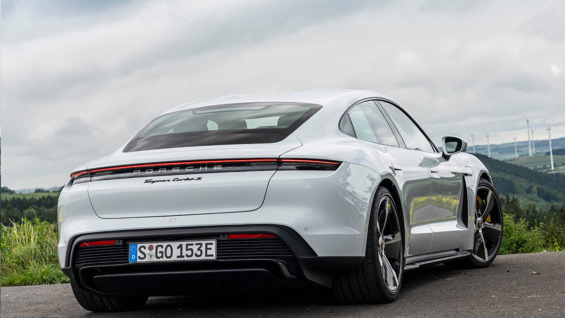Porsche Taycan Nice video Clip_6