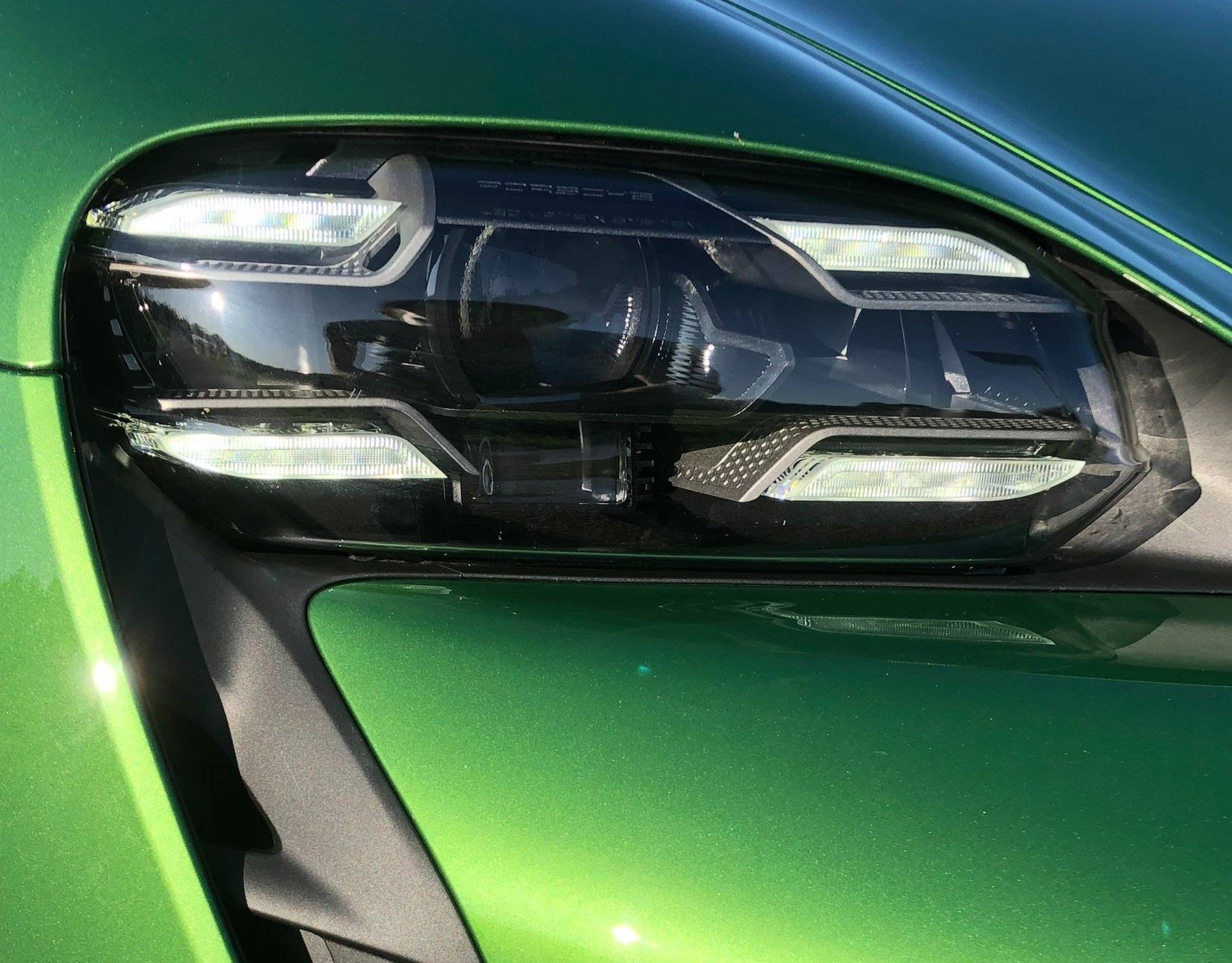Porsche Taycan MAMBA GREEN Taycan Club taycan mamba green3