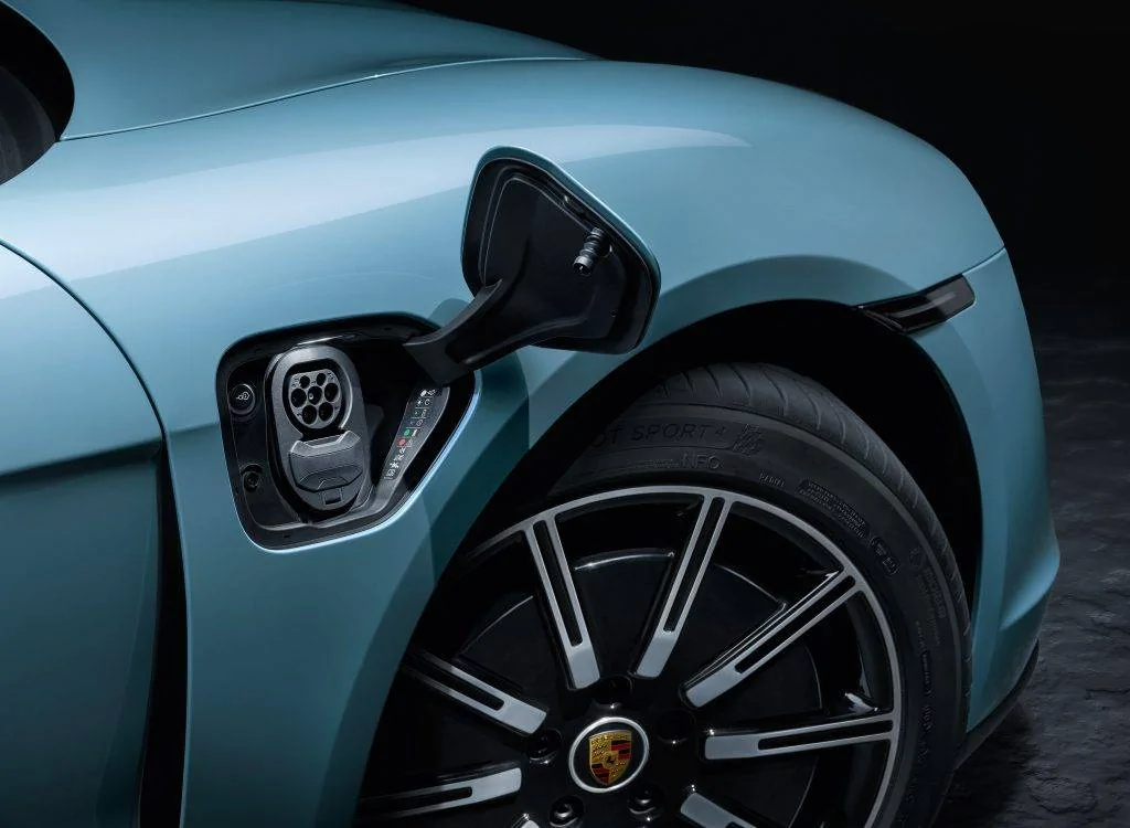 Porsche Taycan 2020 Taycan 4S Revealed by Porsche! goedkopere-porsche-taycan-4s-7-1024x750