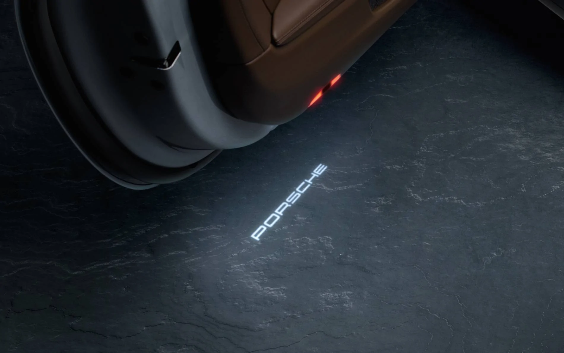 Porsche Taycan Under door lighting in Porsche vehicles EX20V03ID0007_low_LED-Tuerprojektoren_PORSCHE_Schriftzug_hug