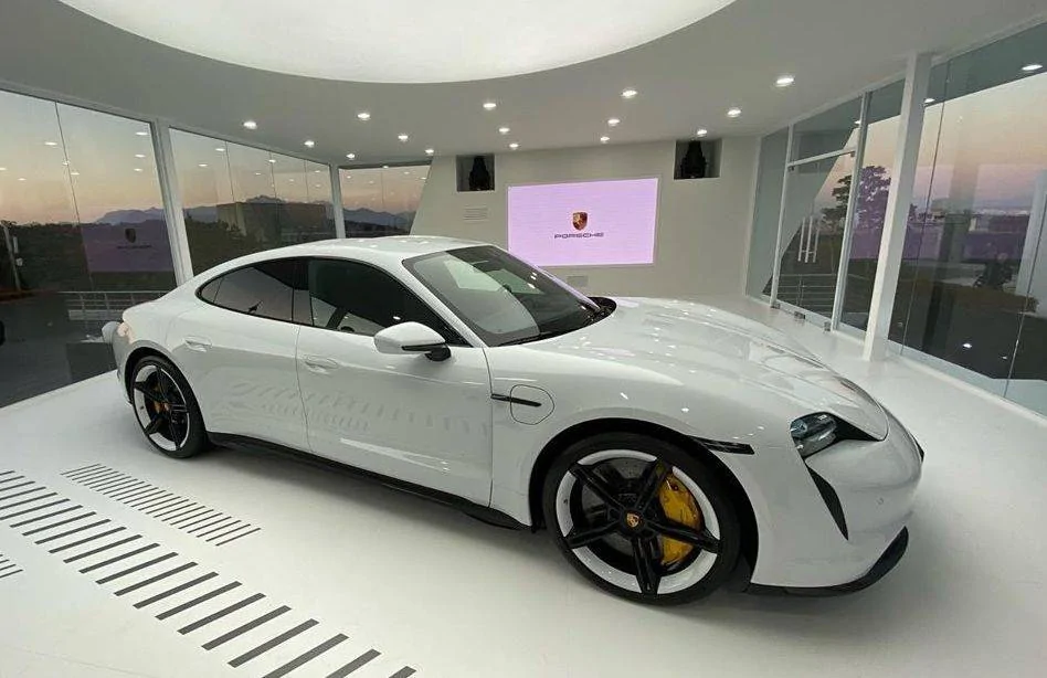 Porsche Taycan Taycans spotted in the wild 72528623_730359947448660_1315570638374374811_n