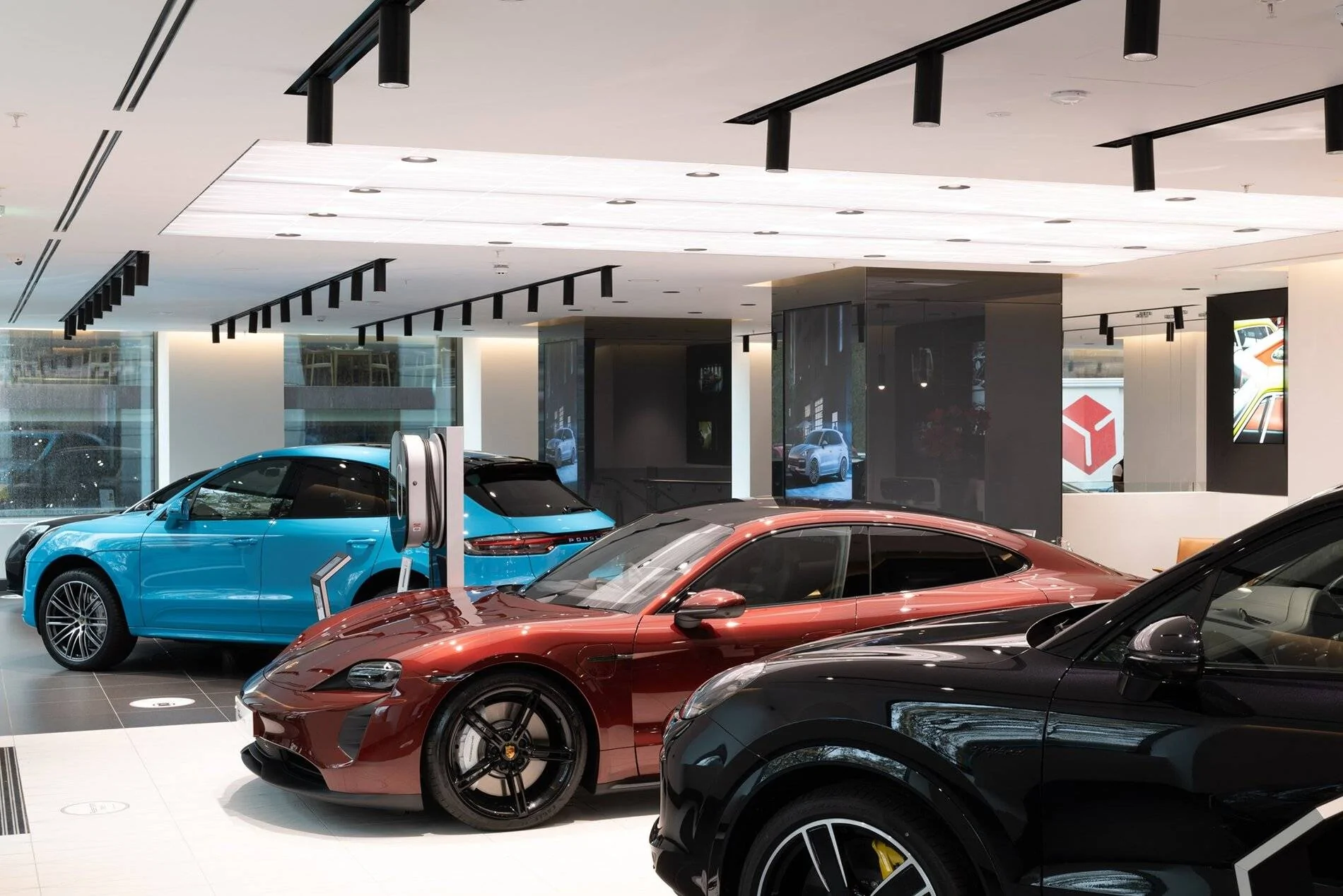 Porsche Taycan My cherry red Taycan Turbo 124886287_3408995072509344_4505925975631578623_o