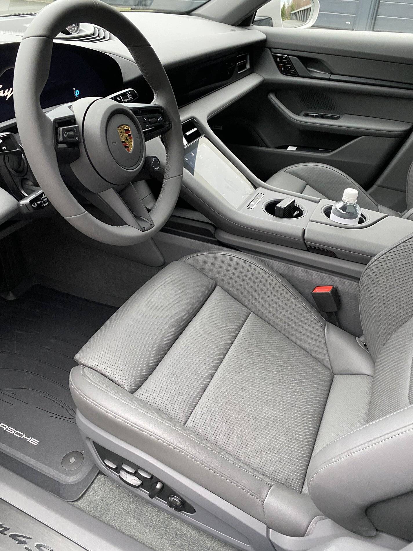 Porsche Taycan CHALK Taycan Club IMG_7391.JPG