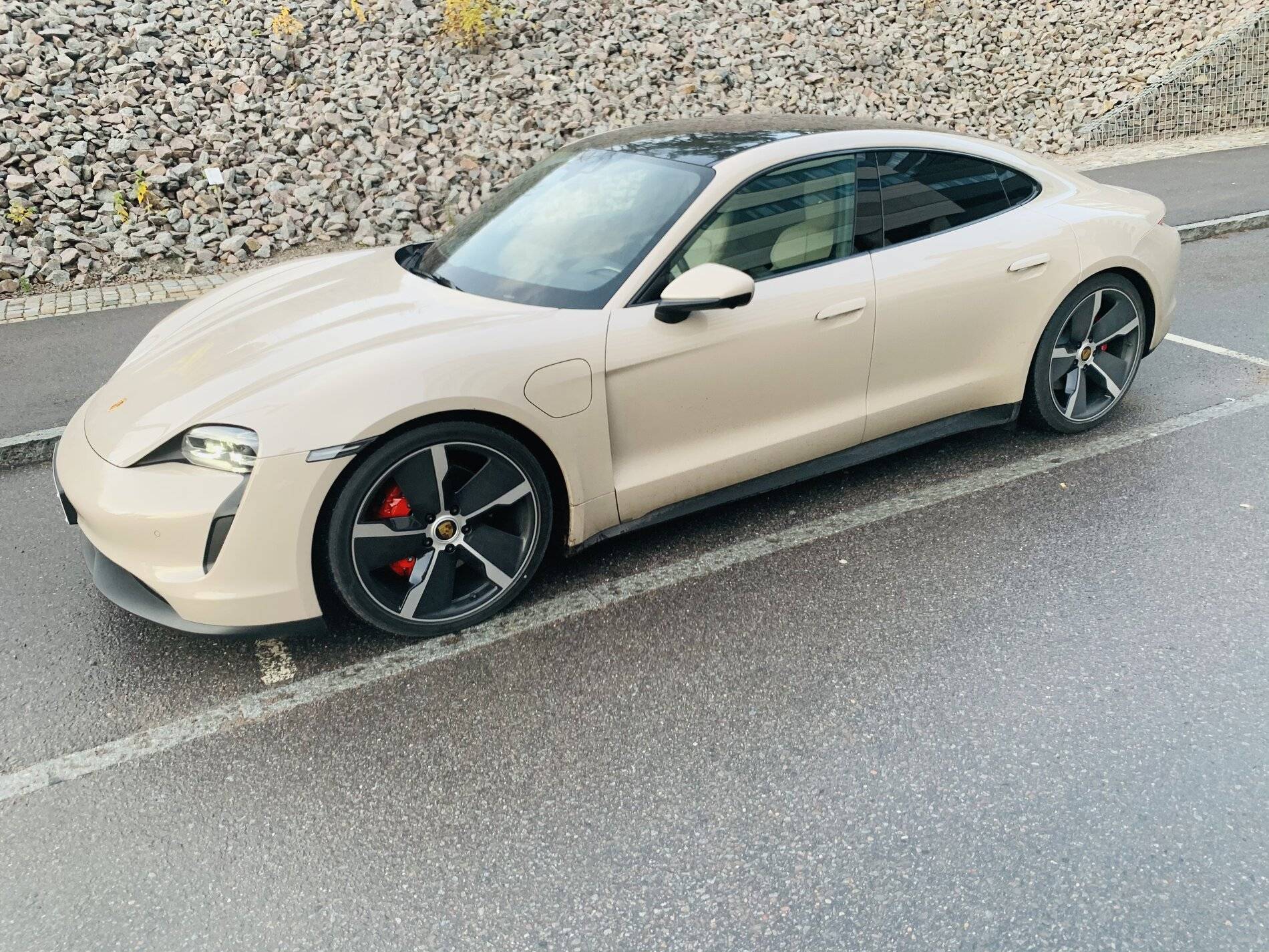 Porsche Taycan Just received my 4S in Coffee Beige / chalk beige interior 15576006-3C0E-43D1-BEC9-C7FE411635A7