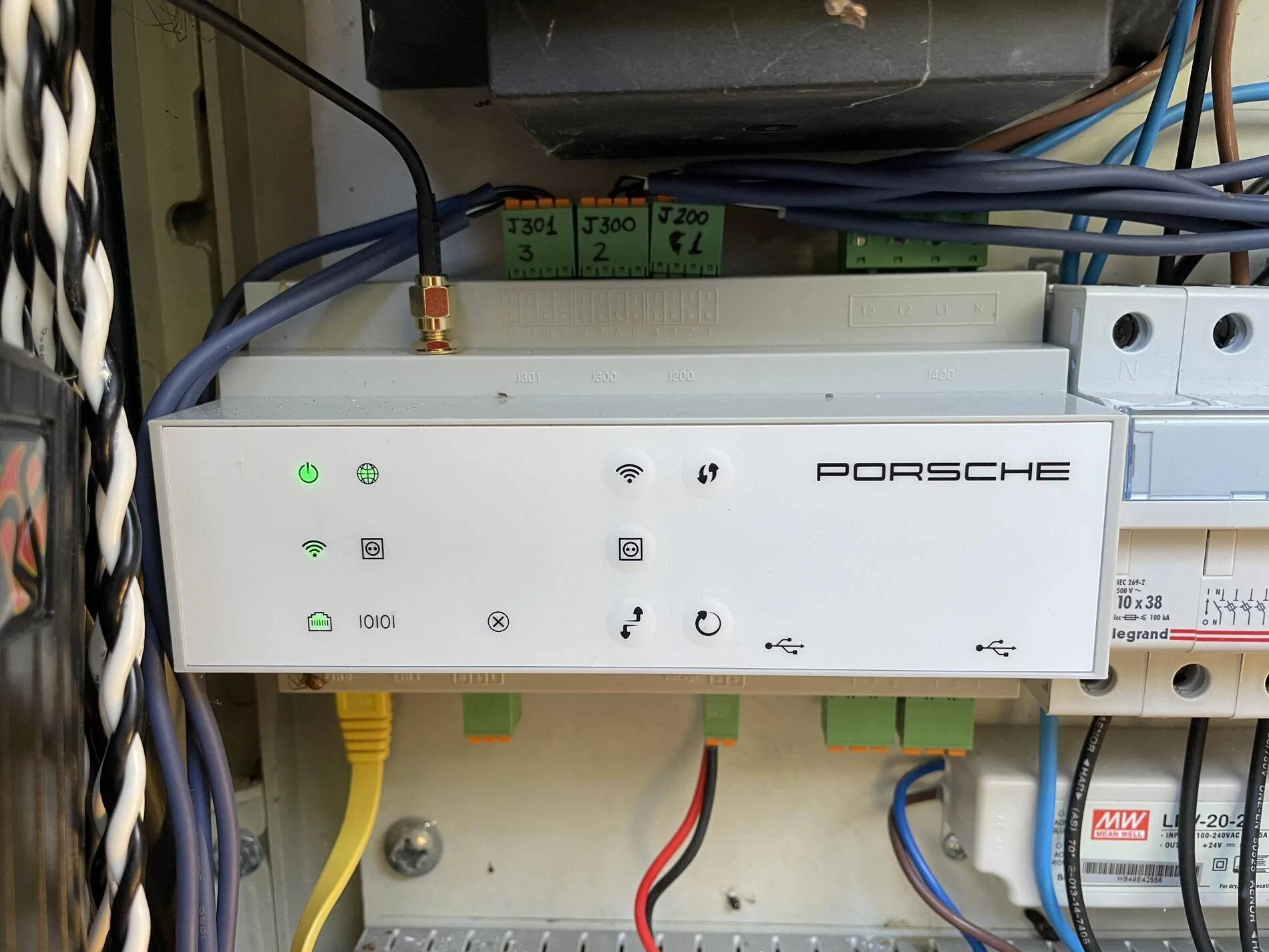 Porsche Taycan Show your home charging setup for your Taycan tempImageQqrDtf