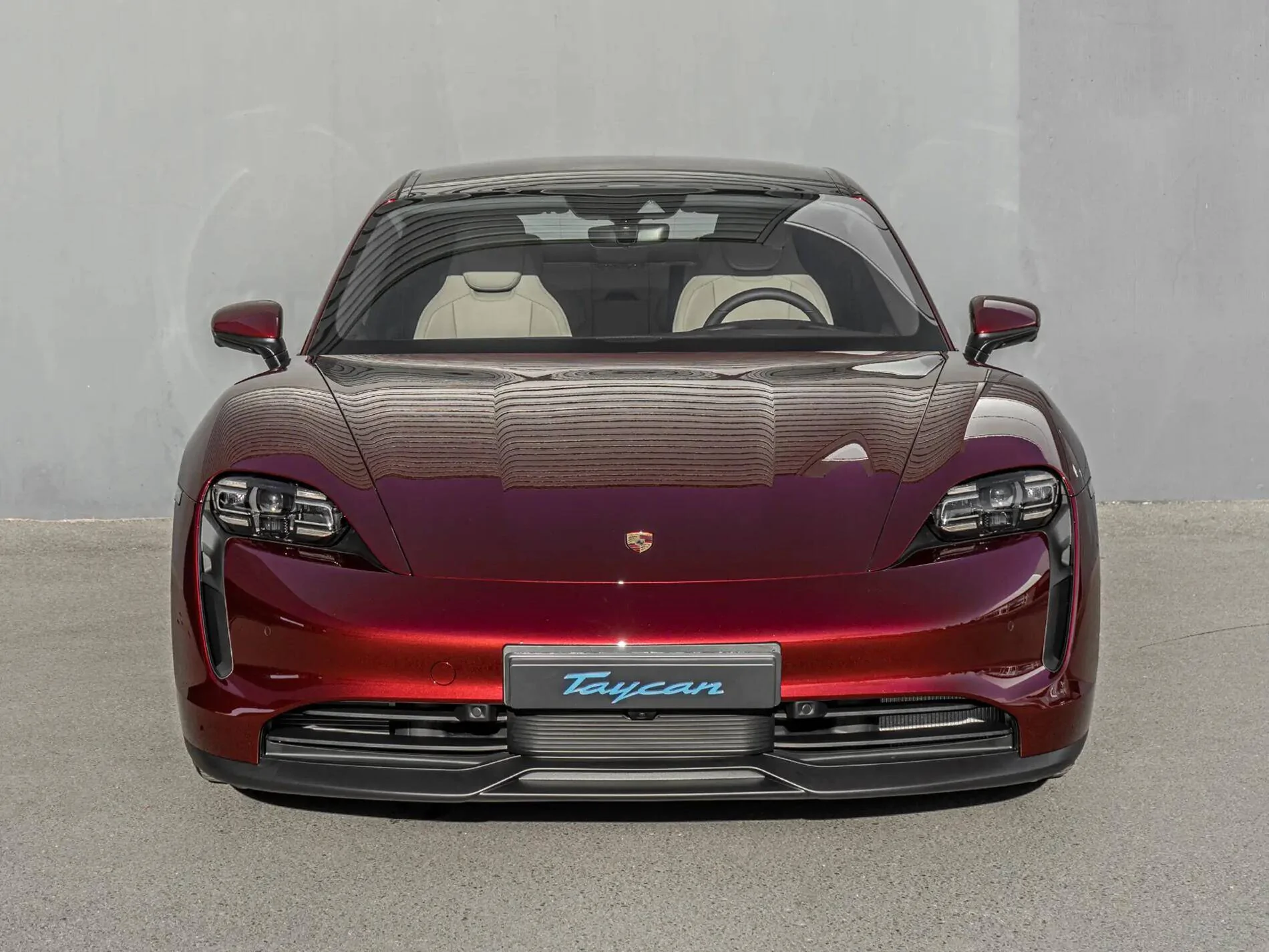 Porsche Taycan CHERRY METALLIC Taycan Club 1920x1440 (1)
