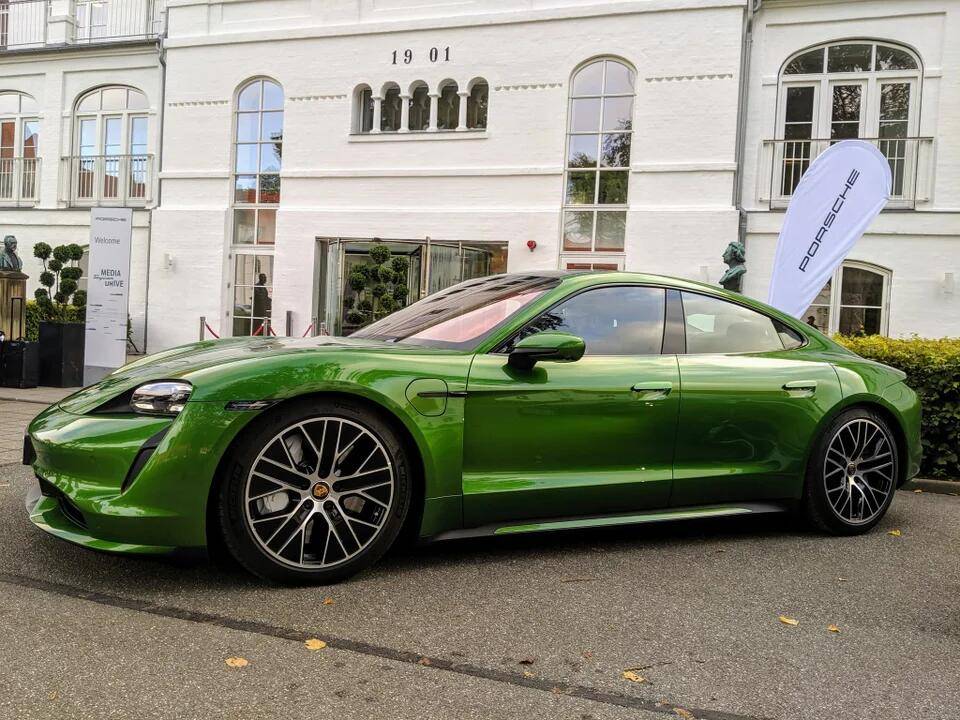 Porsche Taycan Another Mamba 1606252305904