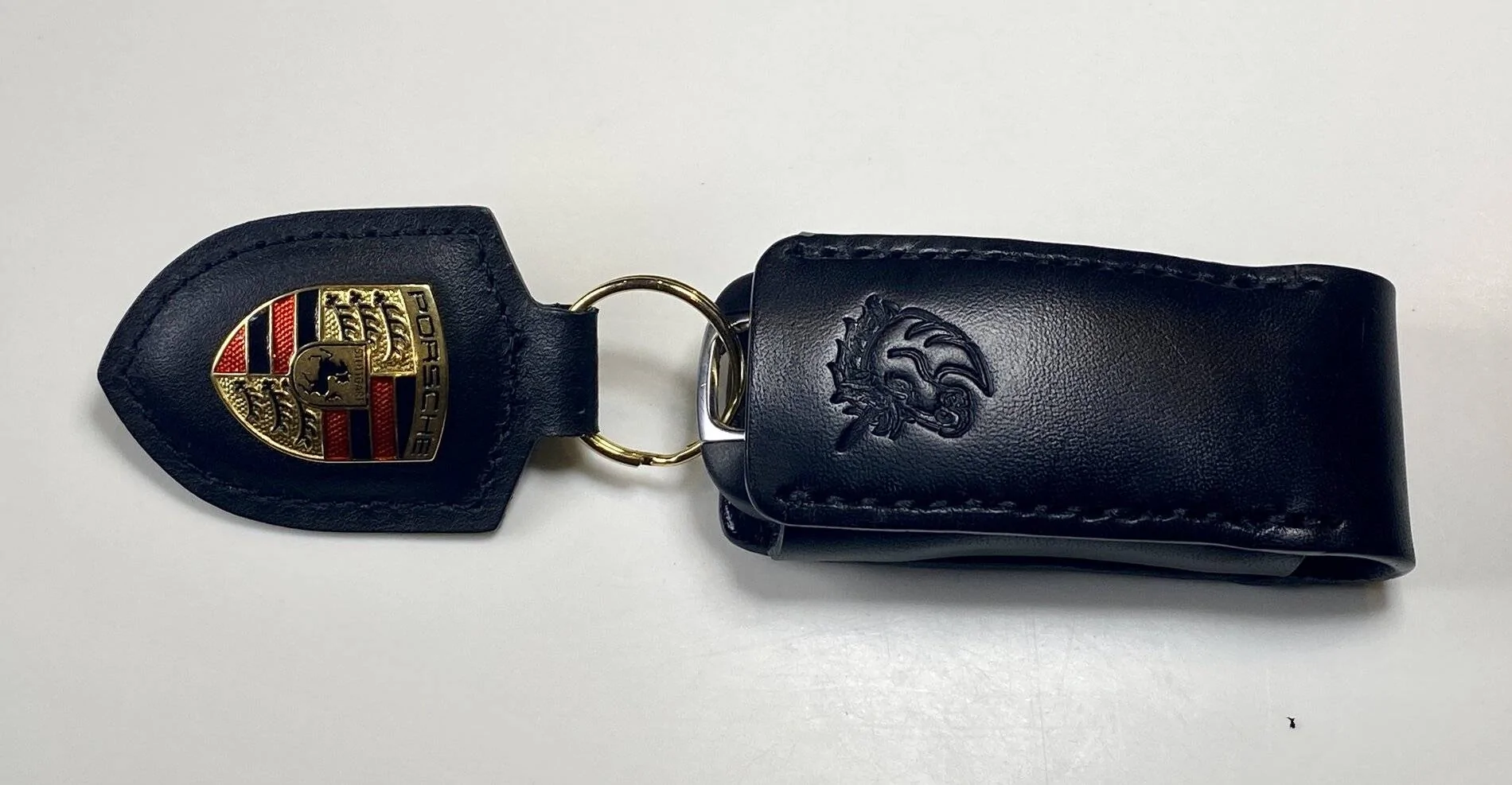 Porsche Taycan Porsche Tracker Fob 4EFBC8EA-0491-4013-95EA-4F771DC920EF