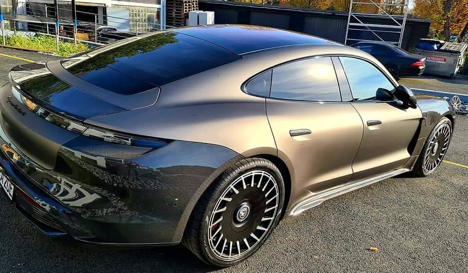 Porsche Taycan Aftermarket Taycan Carbon Fiber Parts 08885FCE-0FB1-45CB-A65E-369D38BA5A27