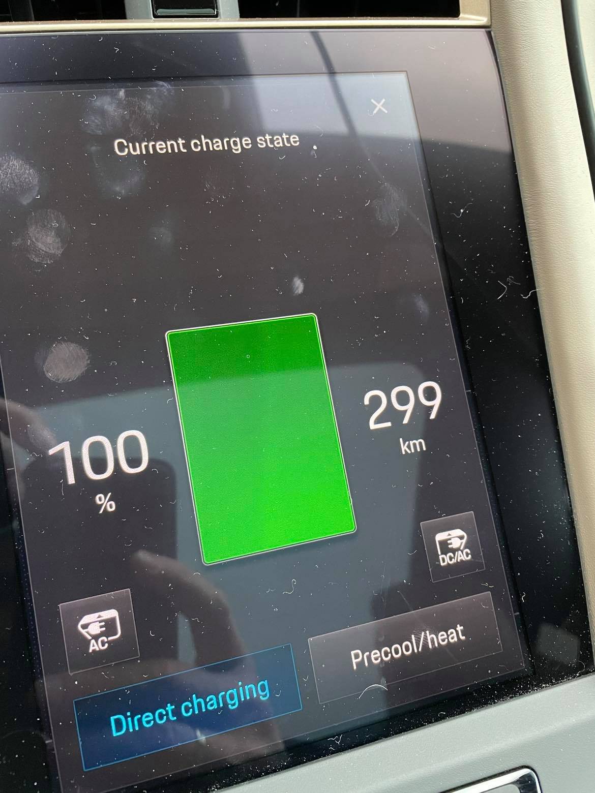 Porsche Taycan 100% charge showing 175 mile range 128790794_3975911362438909_4263062610594901210_n