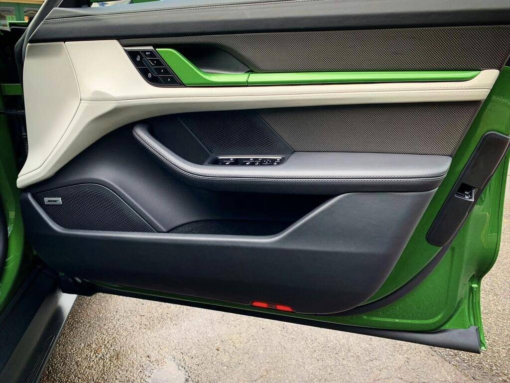 Porsche Taycan MAMBA GREEN Taycan Club 1606832596741