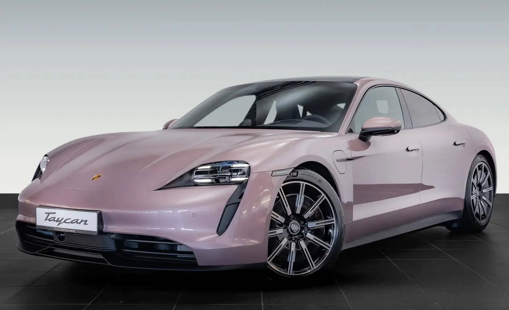 Porsche Taycan FROZEN BERRY METALLIC Taycan Club Screenshot 2020-12-02 at 21.09.07