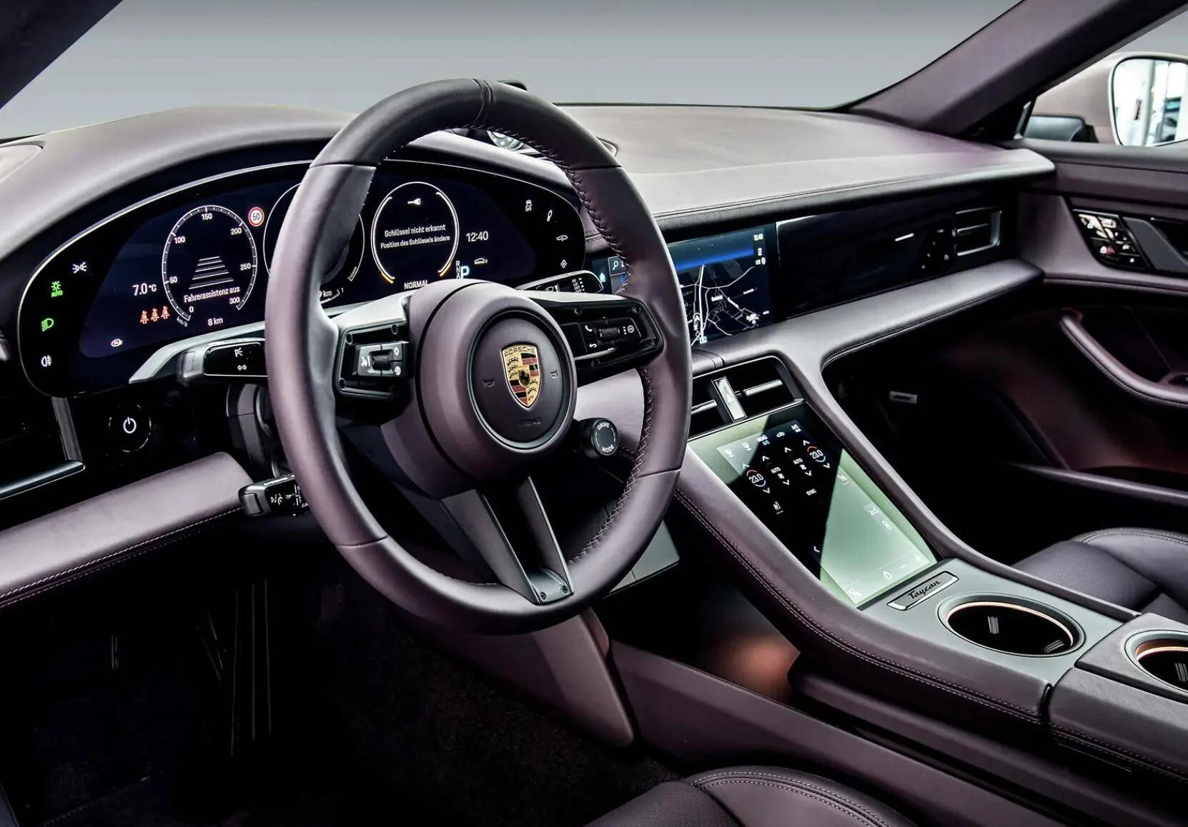 Porsche Taycan FROZEN BERRY METALLIC Taycan Club Screenshot 2020-12-02 at 21.09.45